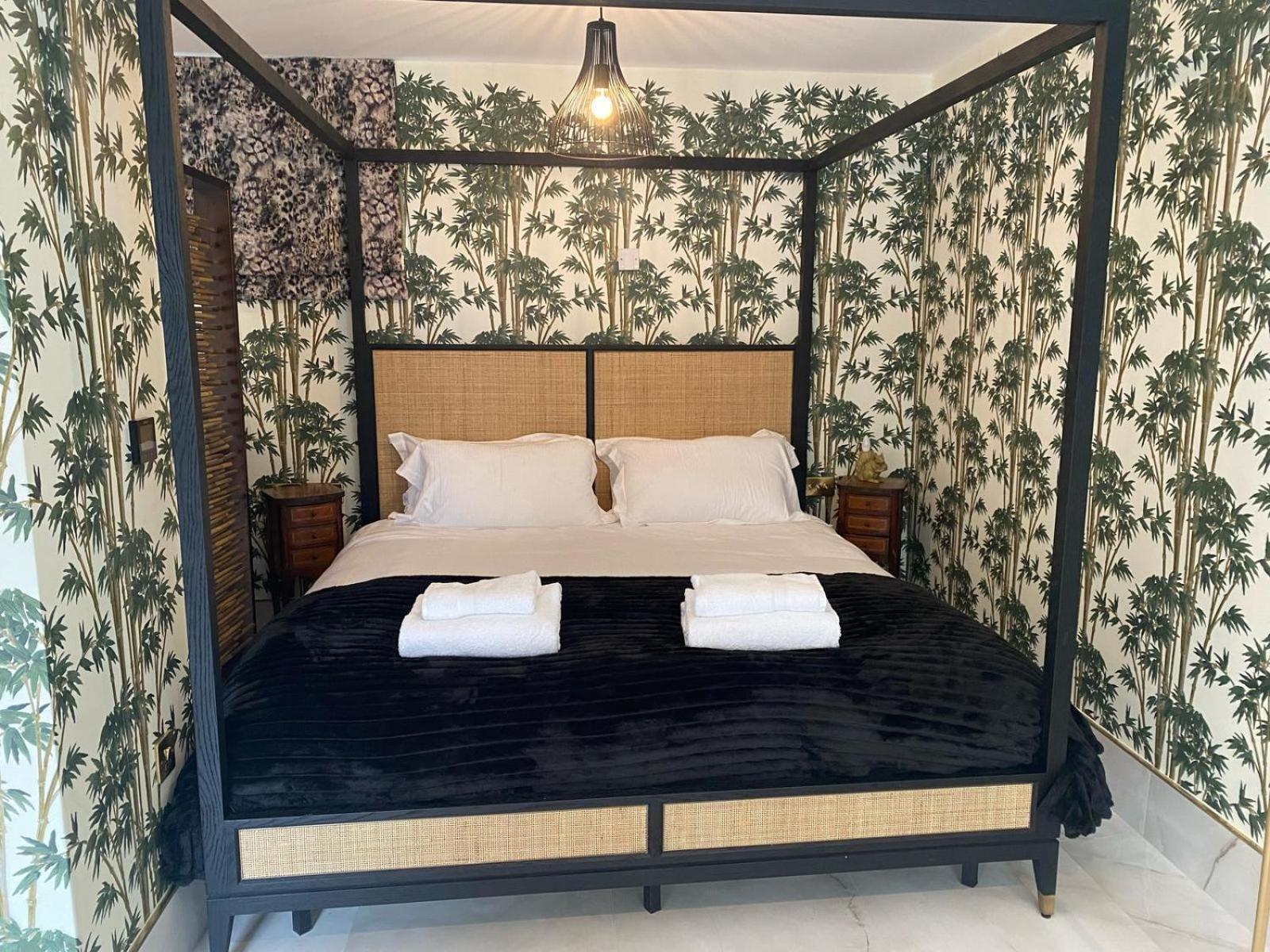 The Coach House On Love Lane - 3 Stunning Apartments In The Yorkshire Dales 레이번 외부 사진